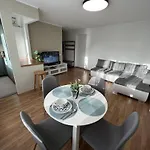 Apartment Panorama Majaka *